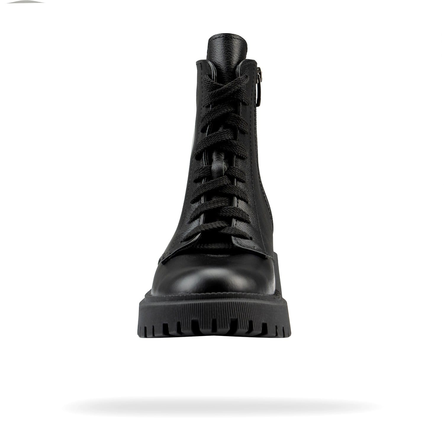 Shtayer Бета – чорні черевики спереду