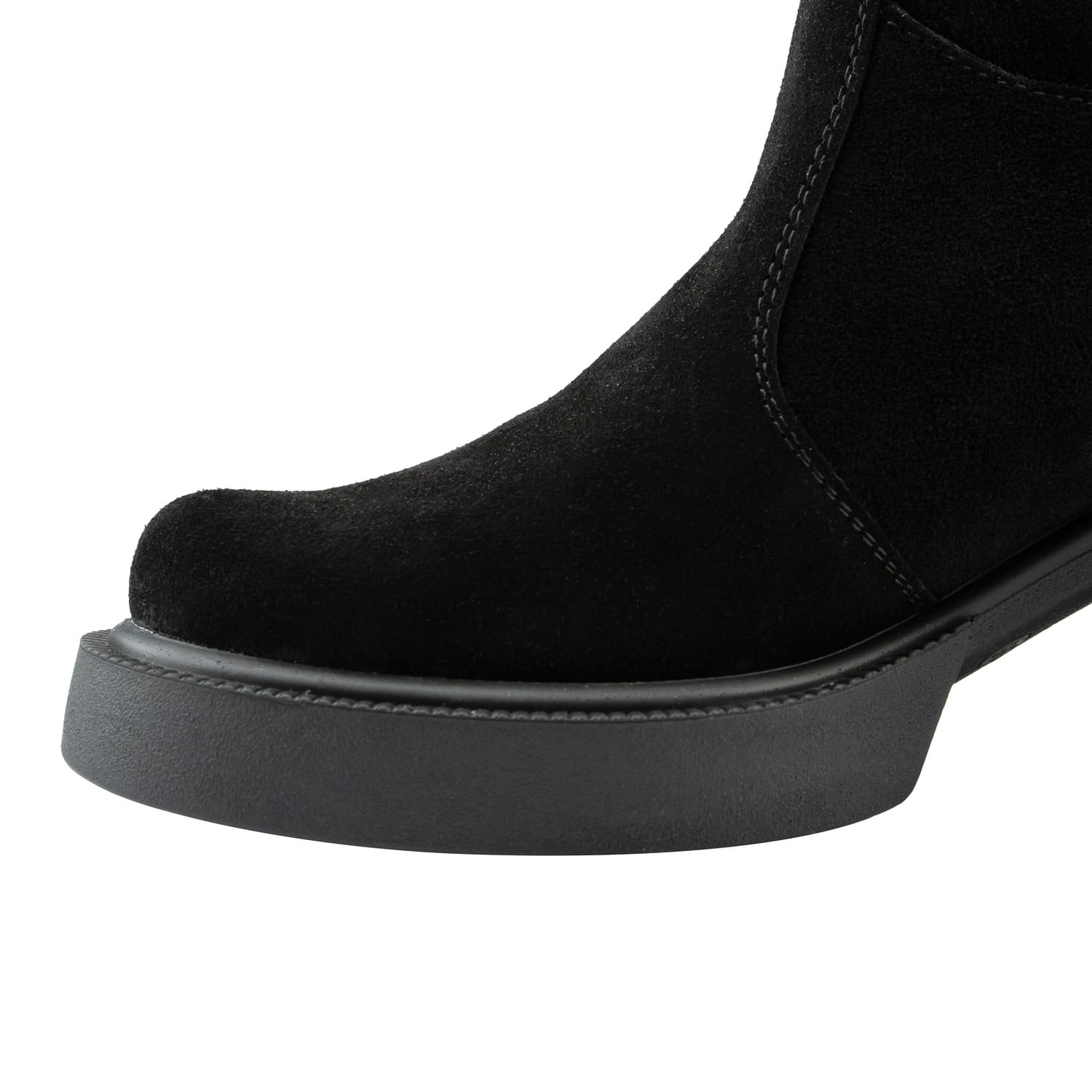 Натуральна замша чорного кольору на чоботах Shtayer Вега крупним планом