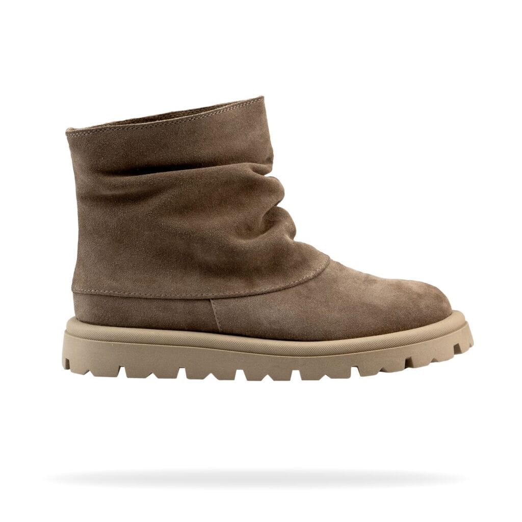 Жіночі черевики Мопс — бічний ракурс, бежевий замш