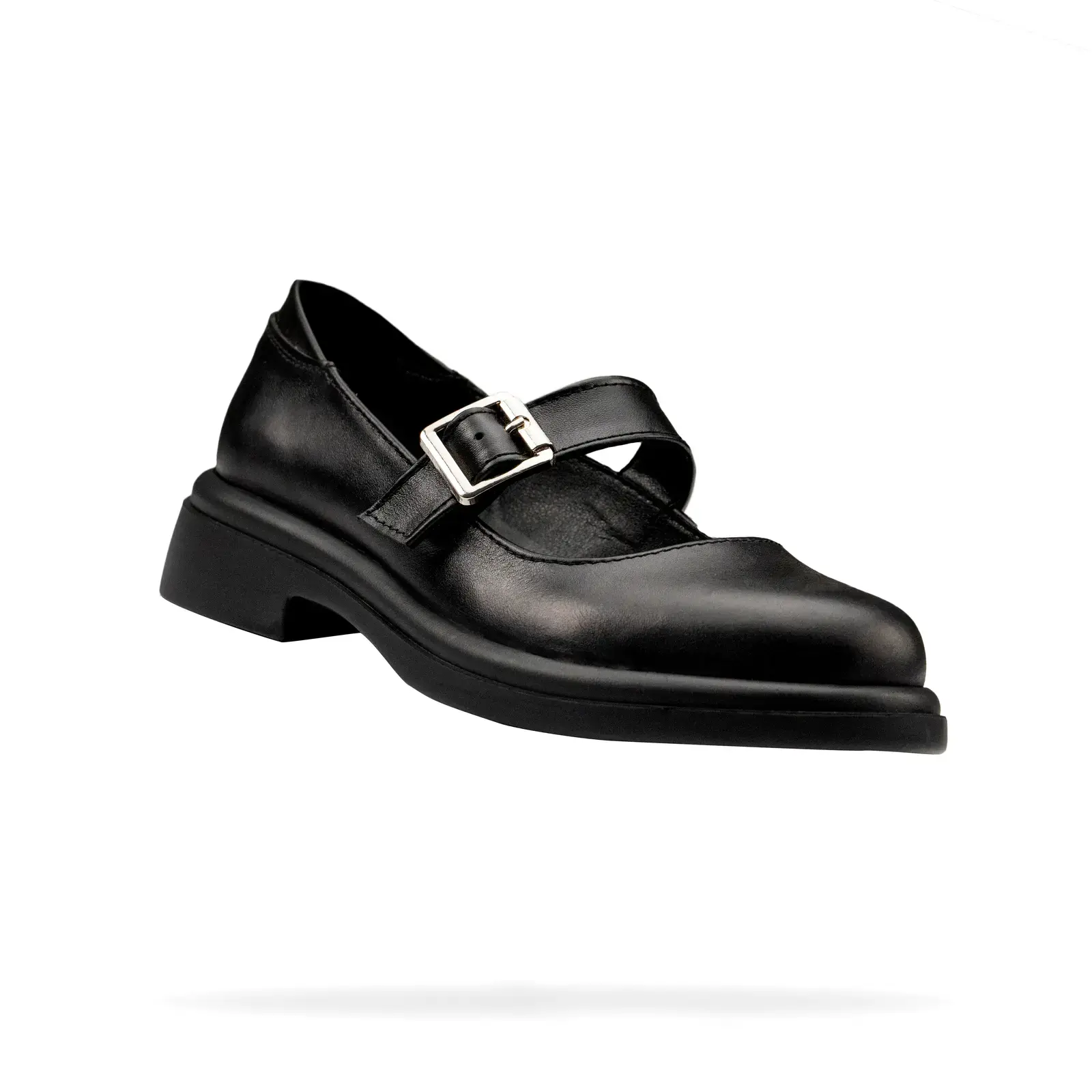 Чорні шкіряні туфлі Shtayer Лінда на низькому ходу з ремінцем, фото під кутом